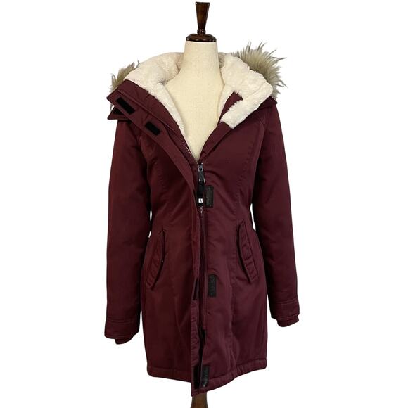 Hollister Thermore Faux Fur Hooded Parka XS Burgundy All-Weather 3/4 Coat - Picture 6 of 13